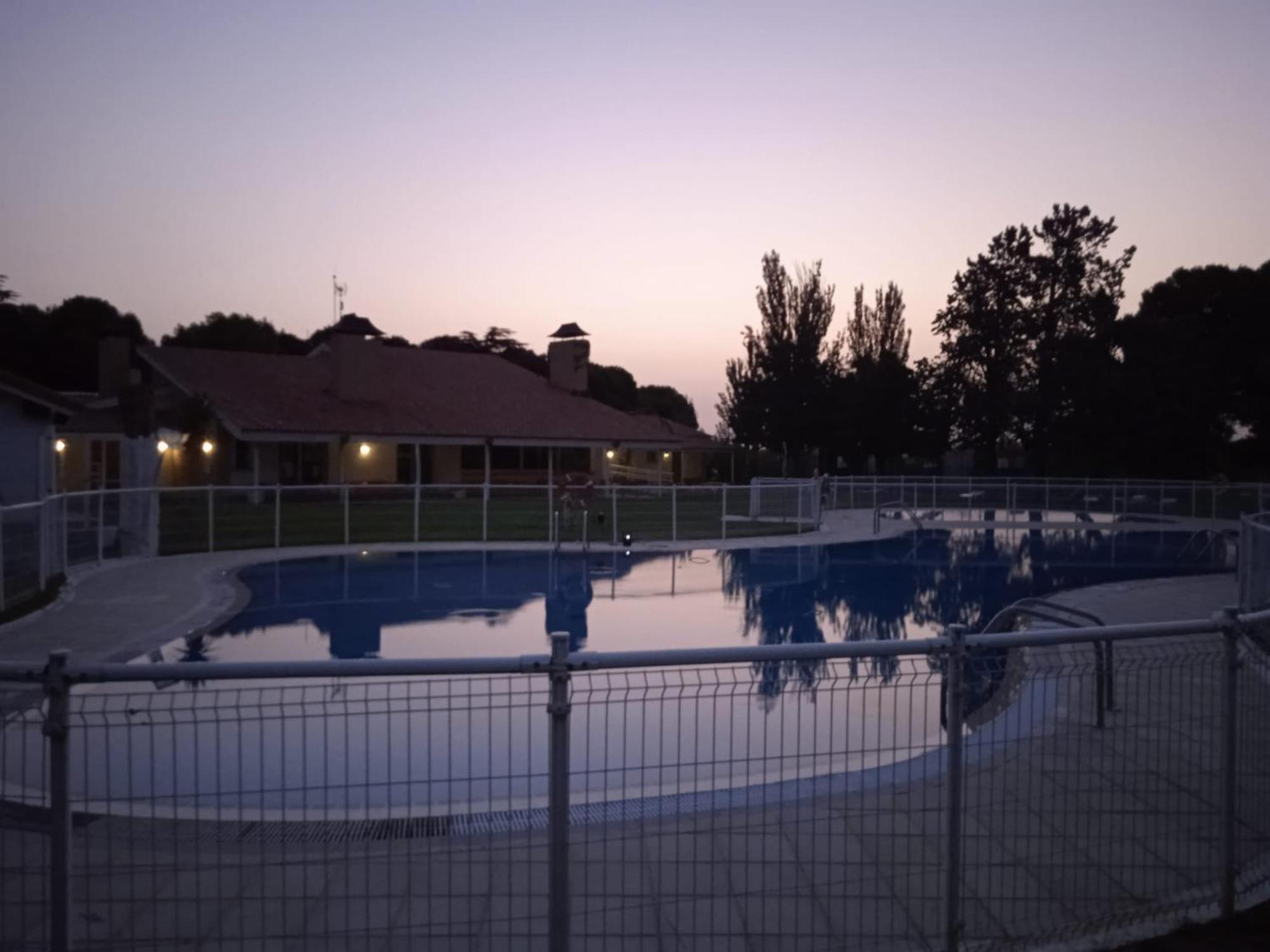 Albergue Zaragoza Camping 외부 사진